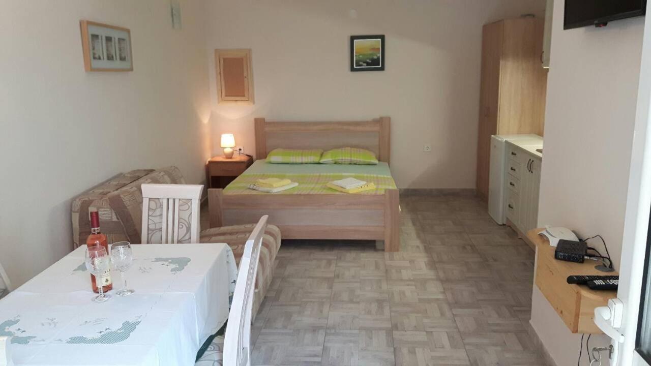 Apartman Pijavica Bijela Εξωτερικό φωτογραφία